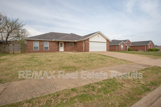 Photo - 1902 SW Fremont Rd