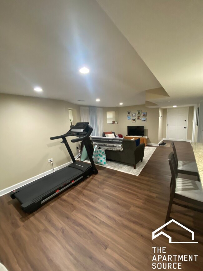 Photo - 2118 N Avers Ave Unit G