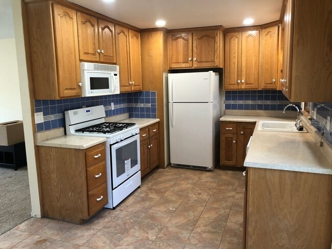 Photo - Remodeled 3 bedroom 1 bath home with attached one car garage in Rossville, IL