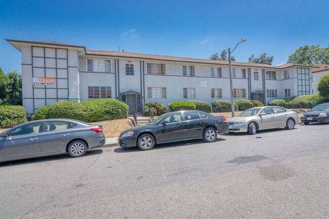 Building Photo - 4044 West Blvd Unit A