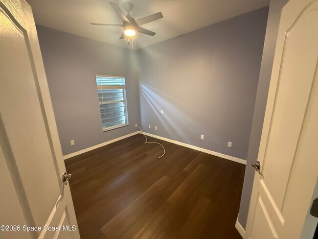 Photo - 249 Emerson Dr NW