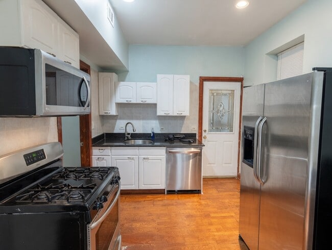 Photo - 1224 N Cleaver St Unit 1F