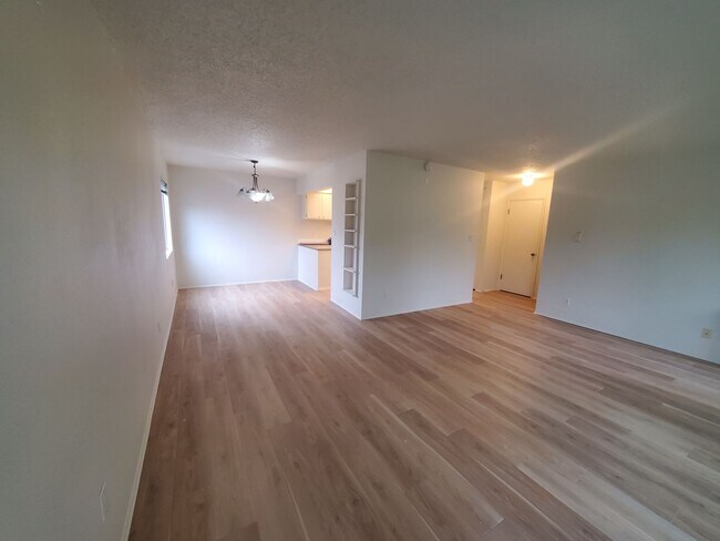 Photo - Spacious 1 bed/1bath. Heat included in re... Unit 504