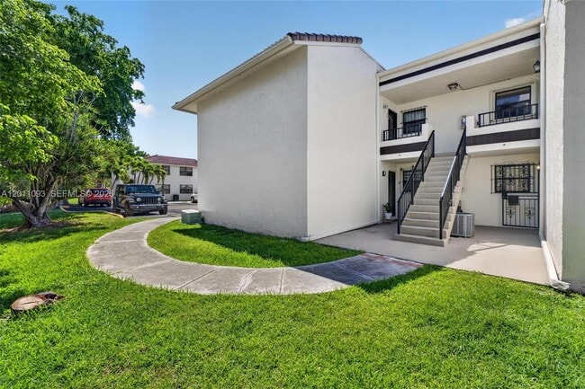 Photo - 10845 NW 7th St Unit 15-21