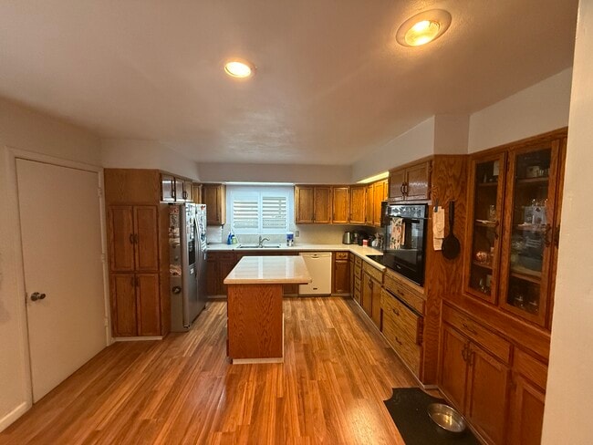 Photo - 1618 W Locust St