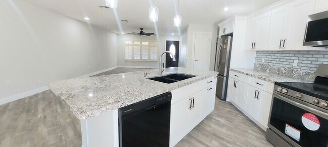 Photo - TOTALLY REMODELED 2X2 IN A 55+ COMMUNITY