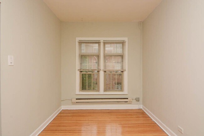 Photo - 700 W Barry Ave Unit N3