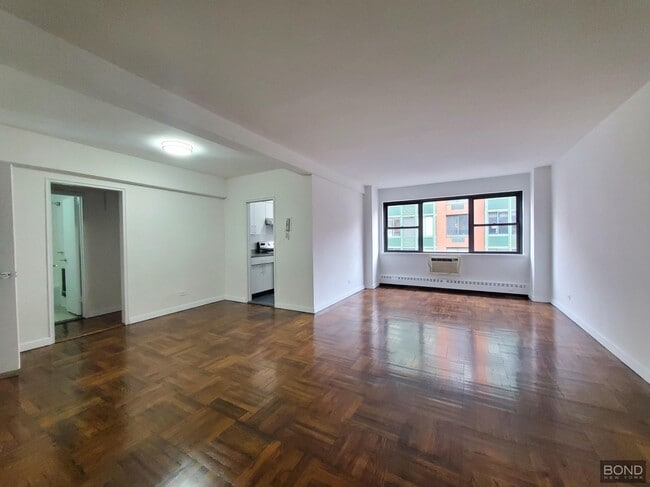 Building Photo - 219 E 69th St Unit 9A Rental