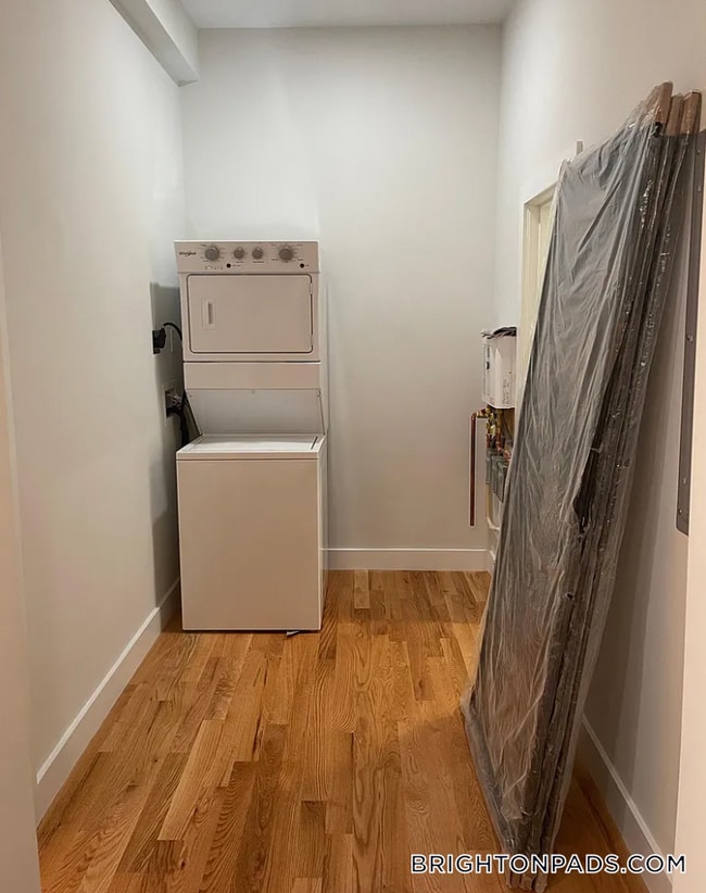 Photo - 74 Brooks St Unit 1