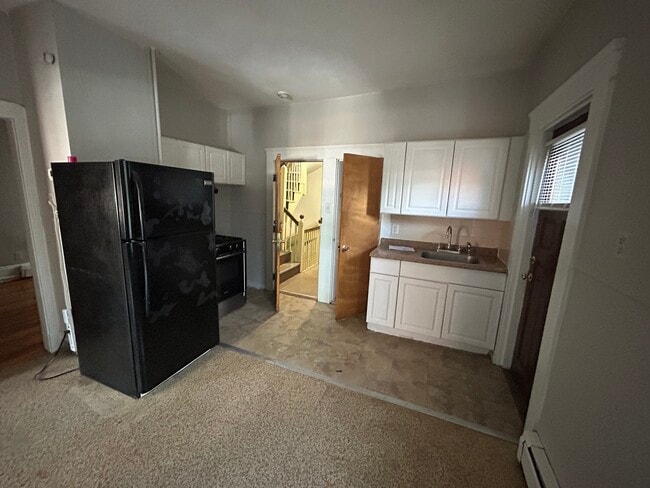 Building Photo - 134 Chestnut St Unit 2F