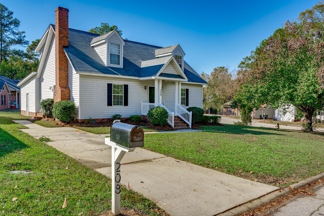 Photo - Beautifullly renovated home with easy access to I-26