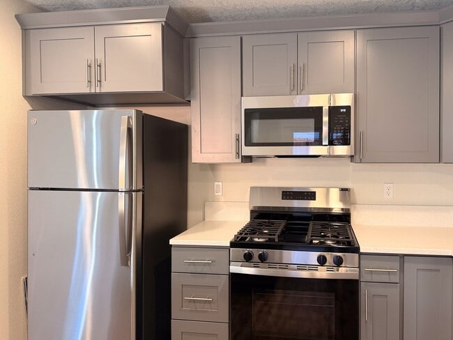 Photo - 505-507 NW Hillcrest Dr Unit 507