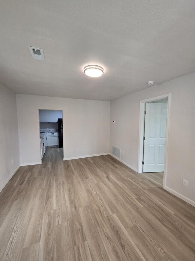 Photo - 1031 New York St