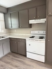 Building Photo - Oak Manor Apartments