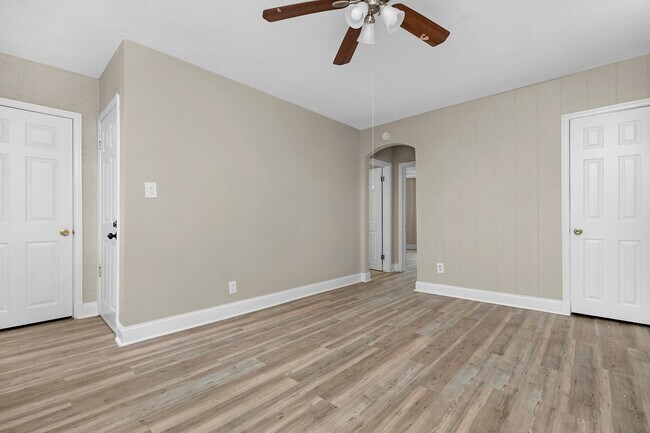 1136 Steelton Ave Unidad 1136 Steelton Avenue Unit 2