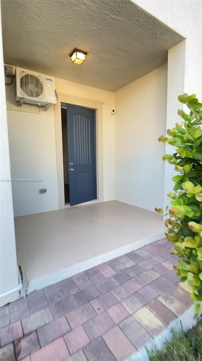 Photo - 27523 SW 139th Pl Apartment Unit 27523