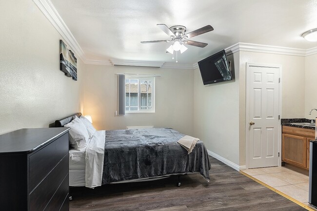 Photo - Broadway Studios