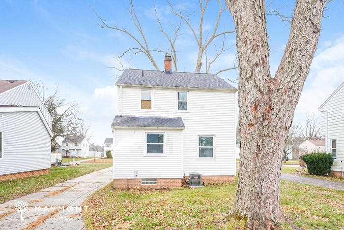 Photo - 7092 Parma Park Blvd