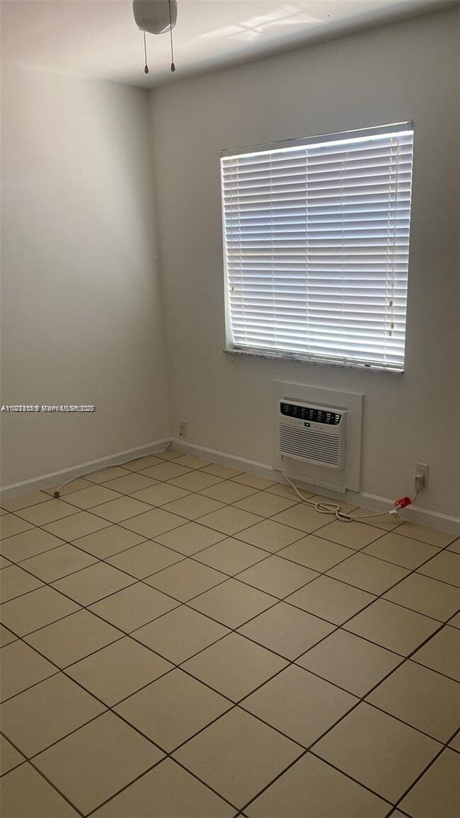 Photo - 200 NE 45th St Unit 202