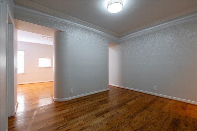 4004 Montrose Blvd Unit 44D