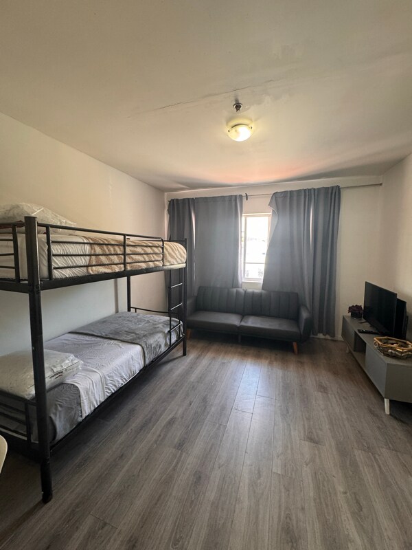 Photo - 700 Meridian Ave