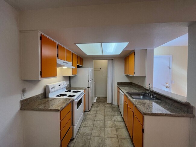 Photo - 1 Bedroom & 1  Bathroom Apartment Unit 319-P