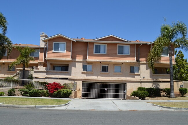 Building Photo - Two bedroom Condo In Chula Vista