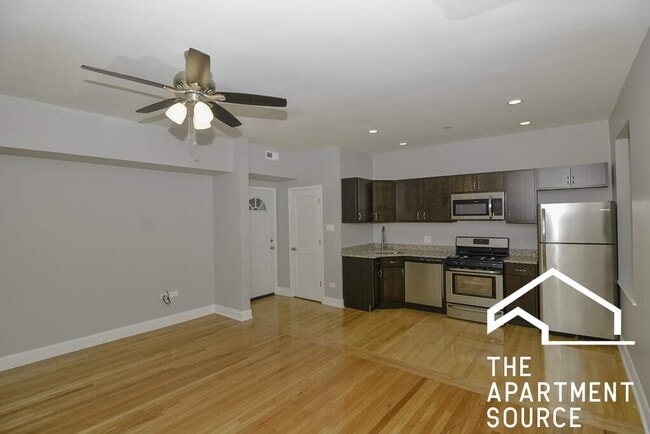 Building Photo - 2958 N Washtenaw Ave Unit 1