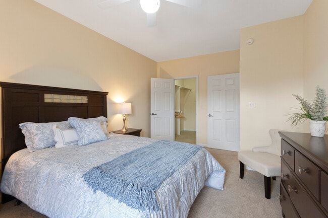 Deer Valley Apartments