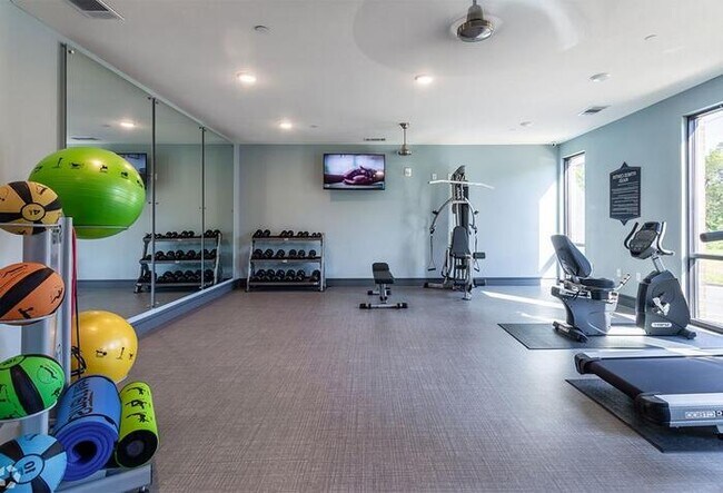 Photo - 4611 N Interstate 35 Frontage Rd Unidad a1