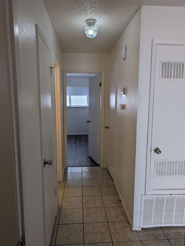 Photo - 1046 W 21st St Unit 1050 W 21st street
