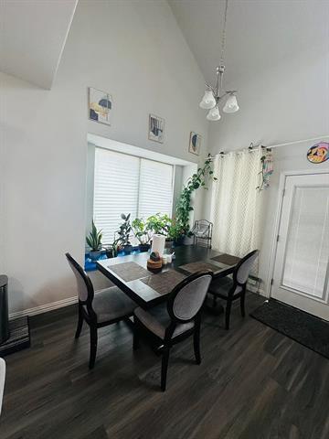 Photo - 1901 Barnhill Ln