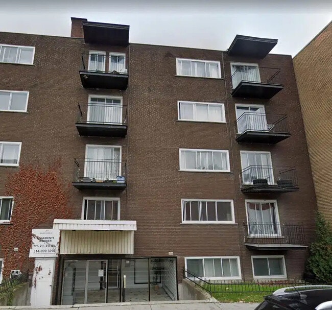 Building Photo - 10144 Lajeunesse