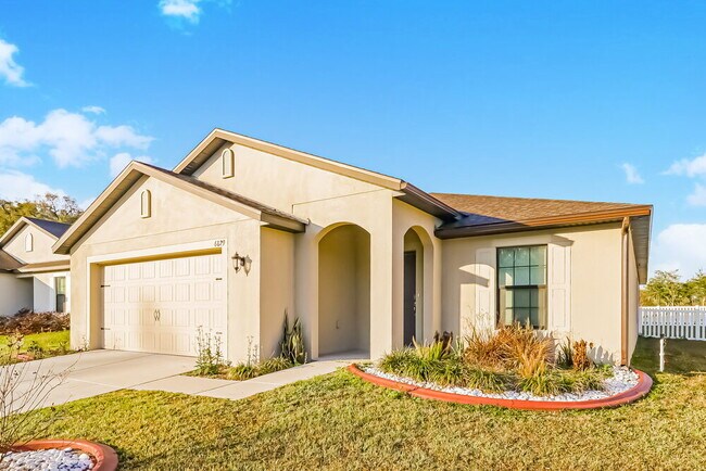 Photo - 6829 Redbay Dr