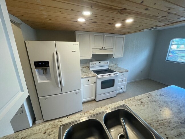 Photo - 2/1 in New Port Richey