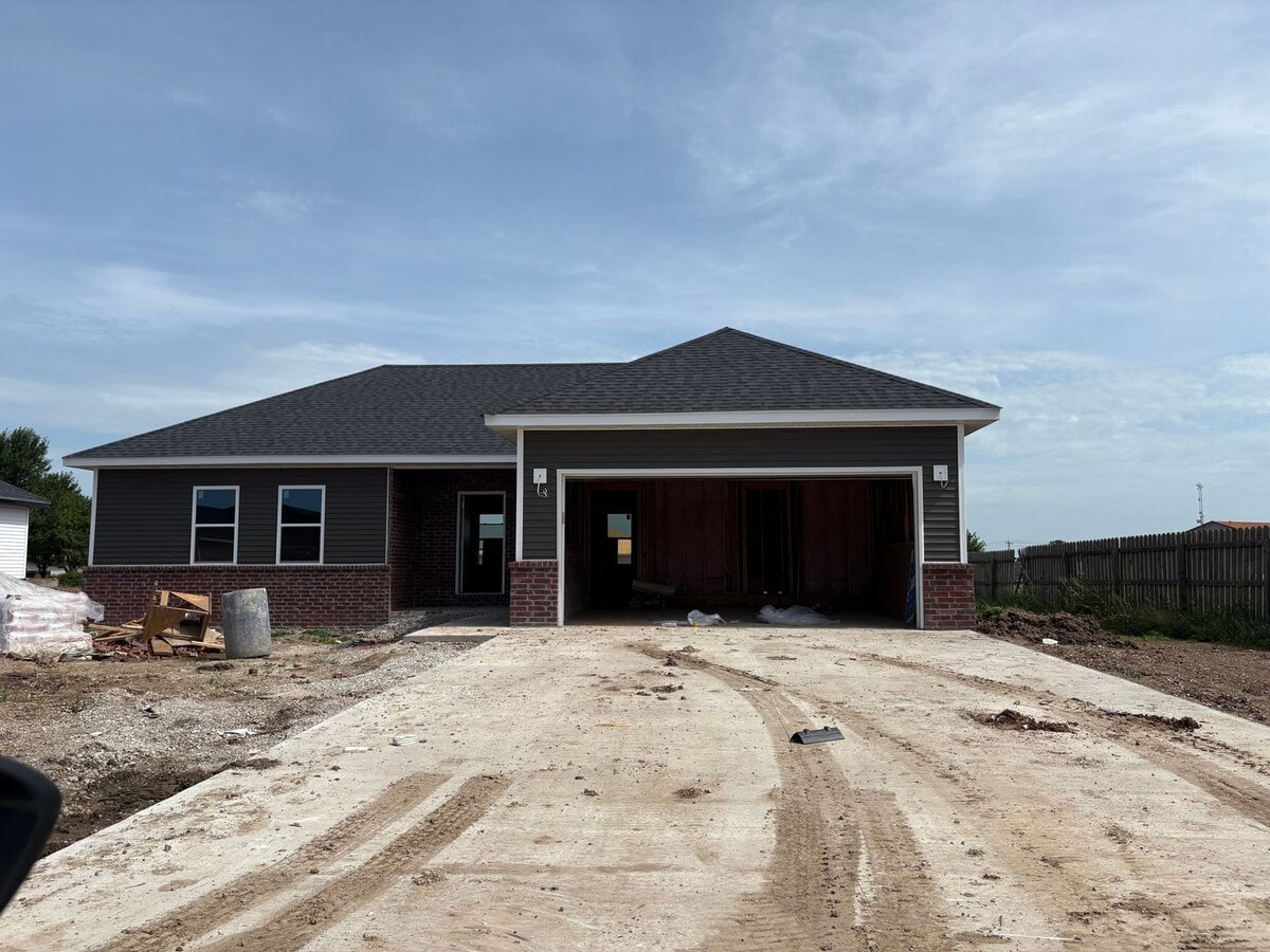 Photo - 1327 E 477th Rd