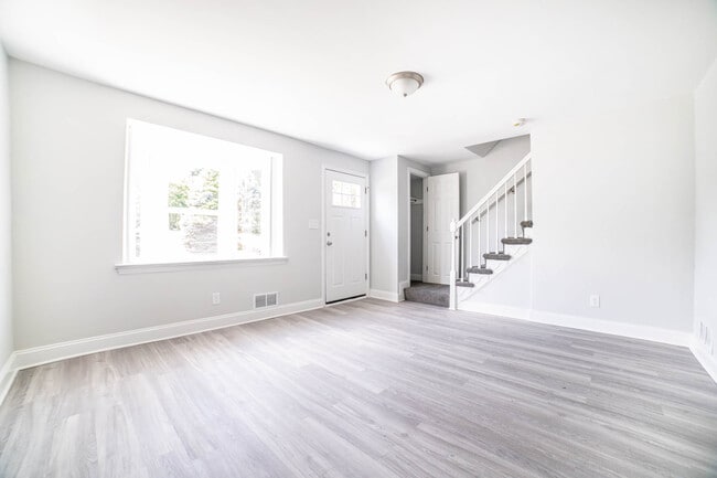 Photo - 7475 School Ave