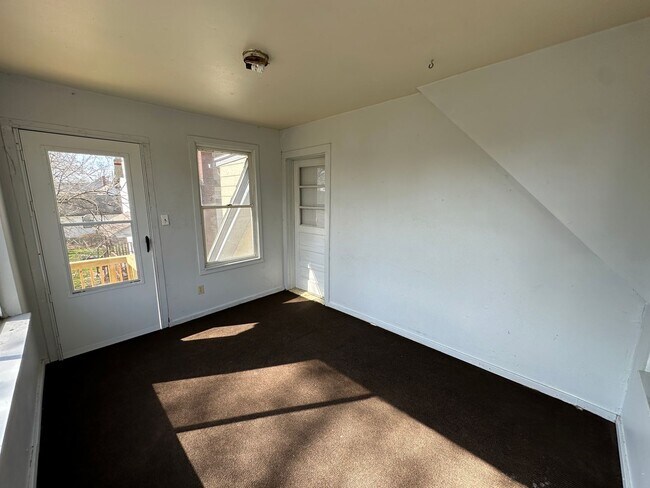 Photo - 227 Orange St Unidad Upper