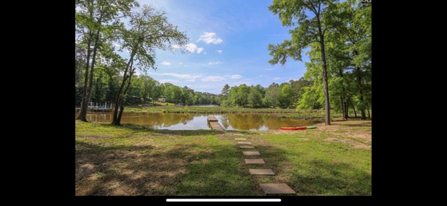 Photo - 2207 White Oak Ln