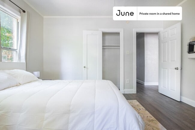 Photo - Room in Shared 4 bed/2 bath home Unit B