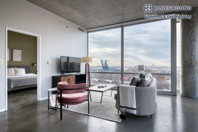 Photo - 1401 S State St Unidad FL7-ID1018