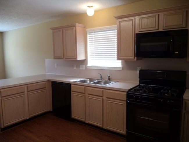 Photo - 19402 Misty Cove Dr