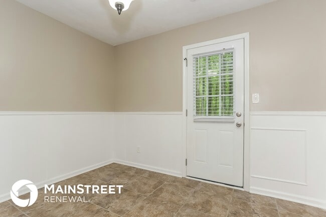 Photo - 265 Arbor Way