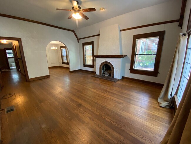 Photo - 2830 San Gabriel St Unit A & B