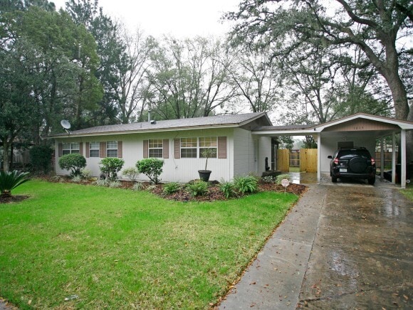 Building Photo - Charming 3 Bedroom, 2 Bath Home in Tranqui...