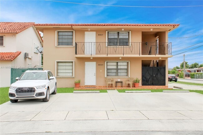 Building Photo - 8867 SW 36th St Unit 8867