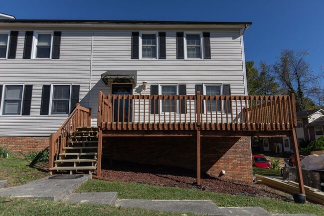 Photo - Spacious 3 bed 5 bath condo located in the... Unit 1