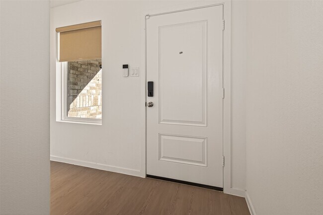 Photo - 6915 Lilac Vine Ln