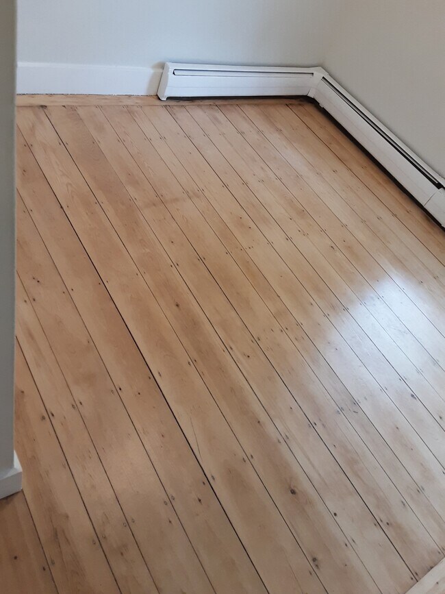 Photo - 24 Elliot Terrace