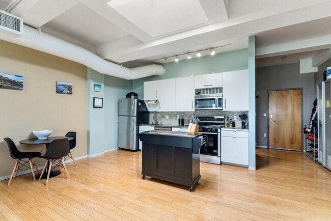 Photo - 156 Porter St Unit 428